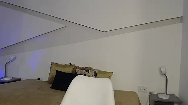 Snapshot of hot_little_bunny chatting on October 14, 2025, 8:53 pm hot little bunny online show from October 14, 2025, 8:53 pm