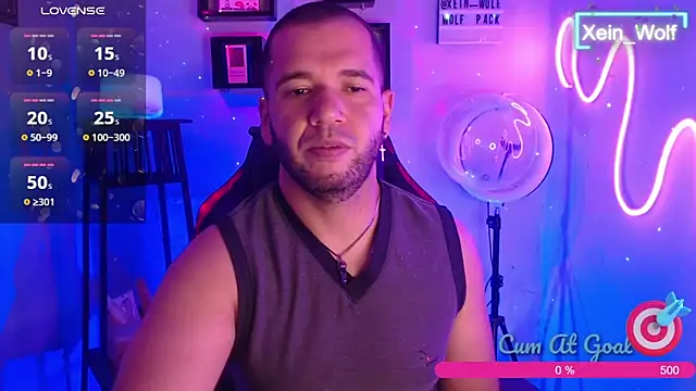 Snapshot of Xein_WoIf chatting on February 5, 2025, 2:29 am Xein WoIf online show from February 5, 2025, 2:29 am