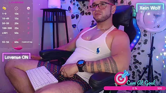Snapshot of Xein_WoIf chatting on September 11, 2025, 2:11 am Xein WoIf online show from September 11, 2025, 2:11 am