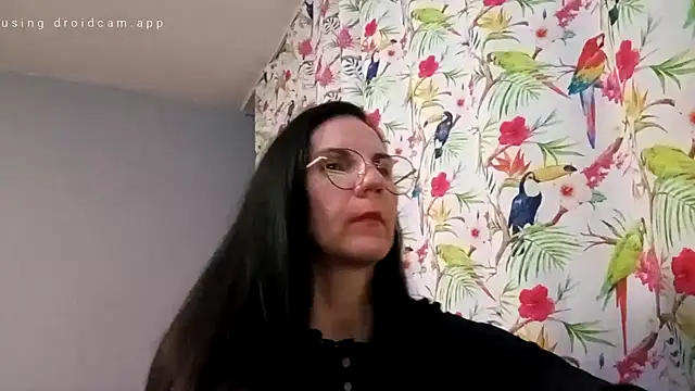 Snapshot of AlfejiRise chatting on October 12, 2025, 1:56 pm AlfejiRise online show from October 12, 2025, 1:56 pm