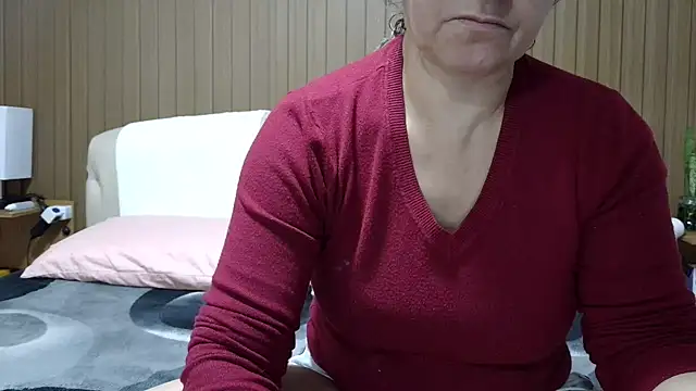 Kellynha Sweet online show from May 14, 2026, 9:45 pm