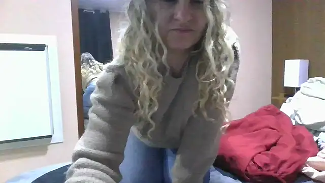 Kellynha Sweet online show from May 9, 2026, 11:19 pm