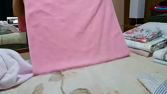 Kellynha Sweet online show from September 26, 2025, 9:32 pm