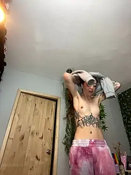 VickyJackson  online show from March 19, 2026, 6:08 pm