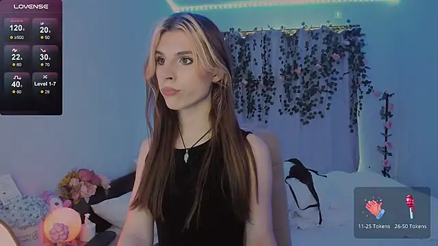 Snapshot of _eva__pleasure_ chatting on November 4, 2025, 8:07 am eva pleasure online show from November 4, 2025, 8:07 am