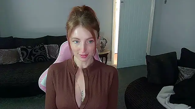 Snapshot of Red_firesquirt chatting on April 28, 2026, 1:15 pm Red firesquirt online show from April 28, 2026, 1:15 pm