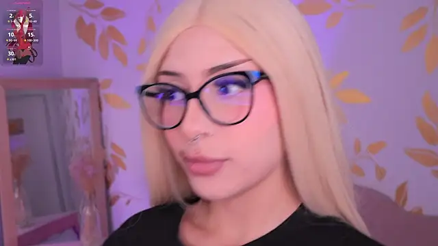 Snapshot of Misselektra__ chatting on November 20, 2025, 4:35 am Misselektra online show from November 20, 2025, 4:35 am