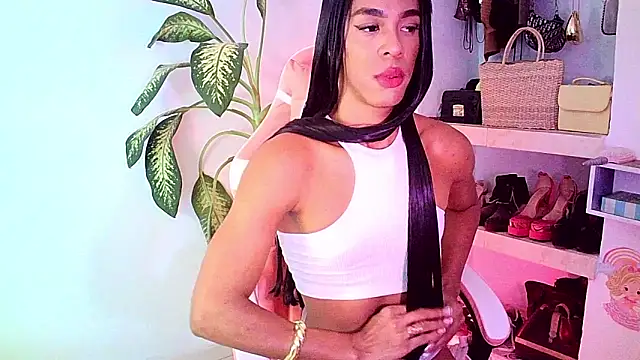 carmen14 online show from May 4, 2026, 5:33 am