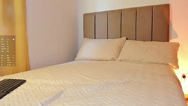 Snapshot of soyamandaa_ chatting on February 27, 2025, 7:37 pm soyamandaa online show from February 27, 2025, 7:37 pm