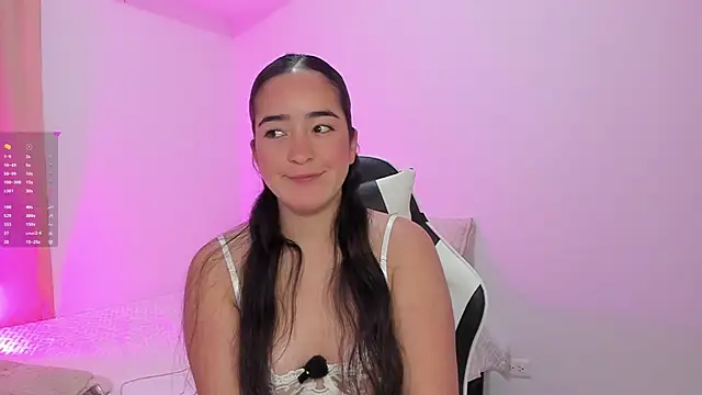 Snapshot of soyamandaa_ chatting on October 24, 2025, 11:15 pm soyamandaa online show from October 24, 2025, 11:15 pm