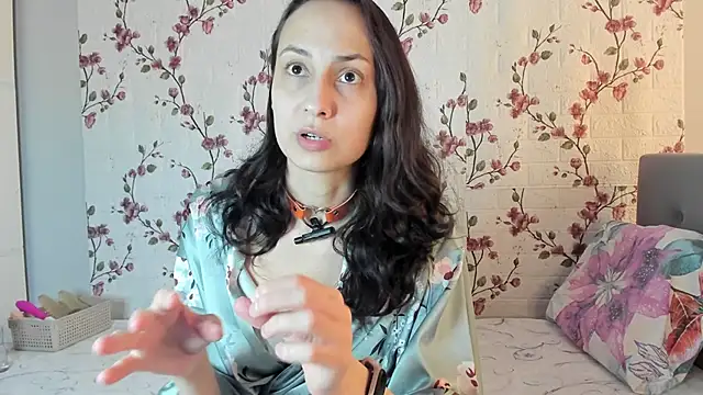 Alisagold90 online show from January 17, 2026, 9:35 am