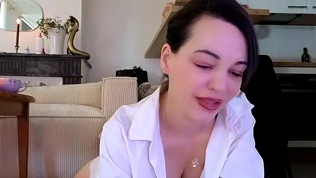 Snapshot of Lilie_romeo chatting on February 10, 2025, 11:46 am Lilie romeo online show from February 10, 2025, 11:46 am