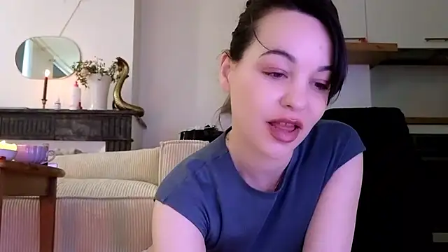 Snapshot of Lilie_romeo chatting on February 10, 2025, 3:53 pm Lilie romeo online show from February 10, 2025, 3:53 pm