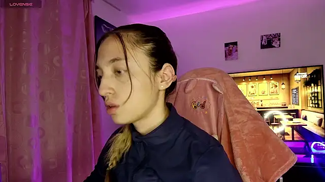 Snapshot of TiffanyBela chatting on March 15, 2026, 1:34 am TiffanyBela online show from March 15, 2026, 1:34 am