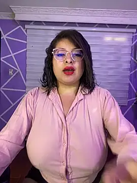 Snapshot of MiiaaJoness chatting on June 16, 2026, 4:51 pm MiiaaJoness online show from June 16, 2026, 4:51 pm