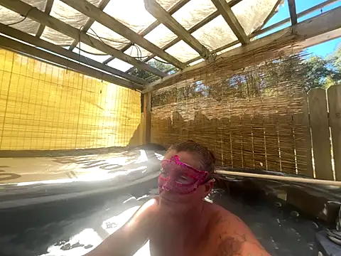 Snapshot of prainxxx22 chatting on October 16, 2025, 6:27 pm prainxxx22 online show from October 16, 2025, 6:27 pm