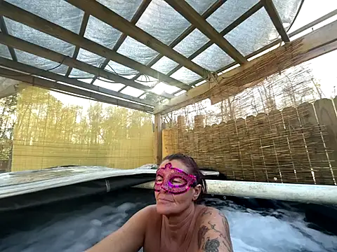 Snapshot of prainxxx22 chatting on December 16, 2025, 7:18 pm prainxxx22 online show from December 16, 2025, 7:18 pm