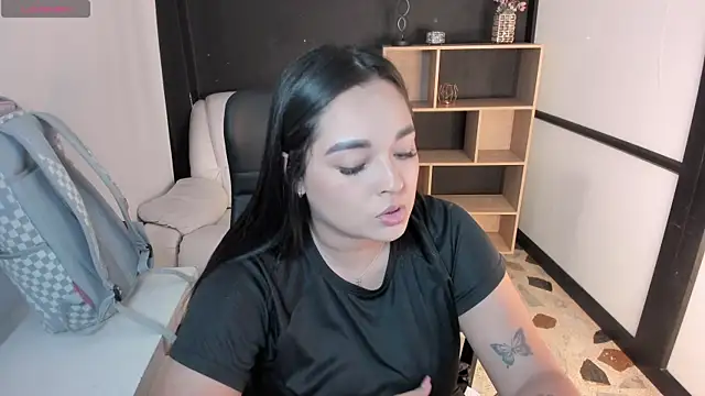 CelesteBrucee online show from November 16, 2025, 7:51 pm