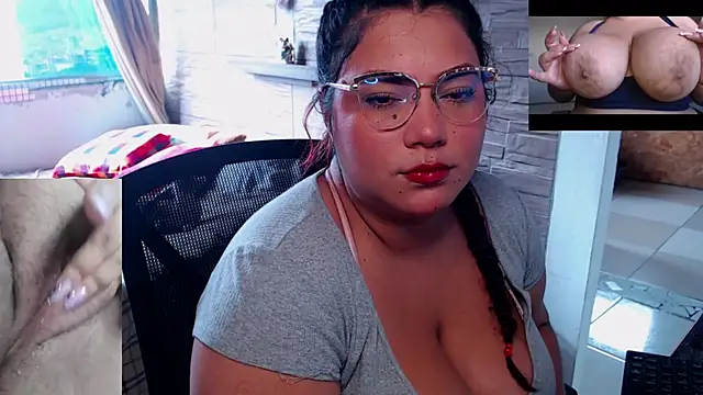 Snapshot of girl_milk2 chatting on May 17, 2026, 7:36 pm girl milk2 online show from May 17, 2026, 7:36 pm