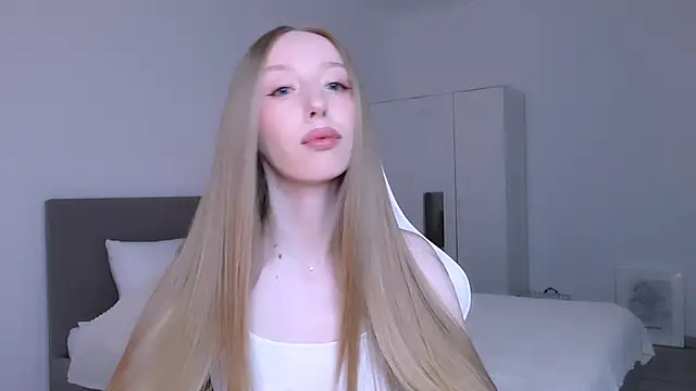 Luna insniity online show from March 30, 2026, 8:54 pm