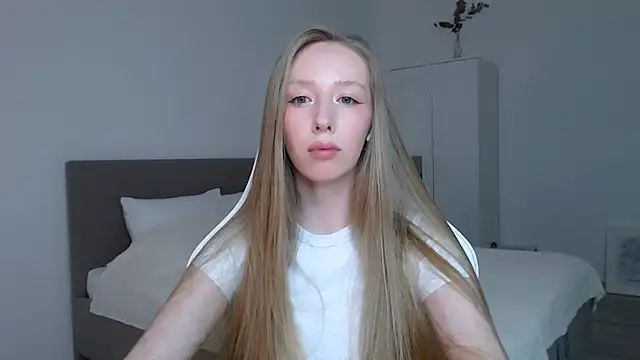 Luna insniity online show from November 2, 2025, 7:19 pm