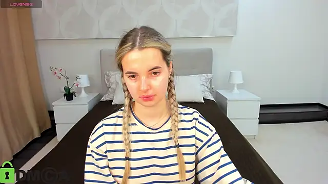 Donna Evans online show from April 9, 2026, 9:10 pm