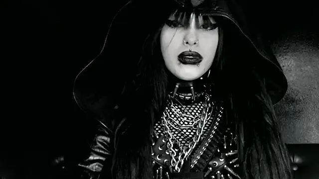 XXIOUX online show from March 25, 2026, 2:49 pm