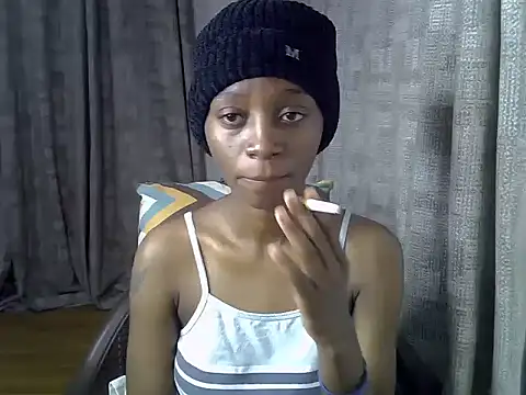 Snapshot of Enkarxx chatting on October 7, 2025, 5:03 pm Enkarxx online show from October 7, 2025, 5:03 pm