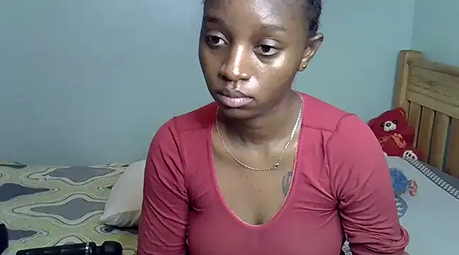 Snapshot of Enkarxx chatting on February 28, 2025, 7:56 pm Enkarxx online show from February 28, 2025, 7:56 pm