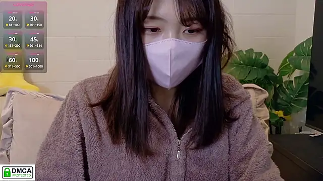 SUZU  online show from March 27, 2026, 9:38 pm