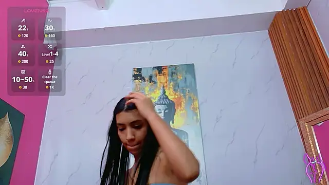 littlee emilyy  online show from July 10, 2026, 1:00 pm