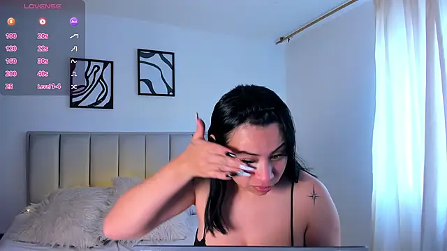 Im Maite online show from November 14, 2025, 1:48 pm