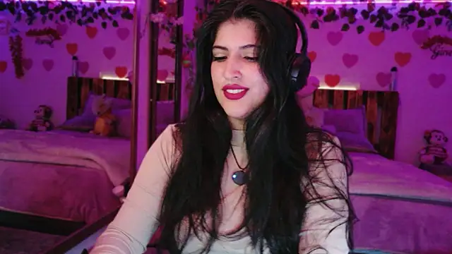 azahar  ziiz online show from April 17, 2026, 1:08 am