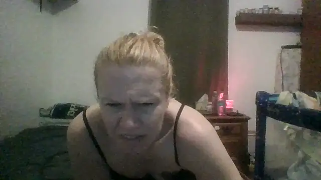 Snapshot of lisamatty4601 chatting on May 30, 2026, 10:04 pm lisamatty4601 online show from May 30, 2026, 10:04 pm