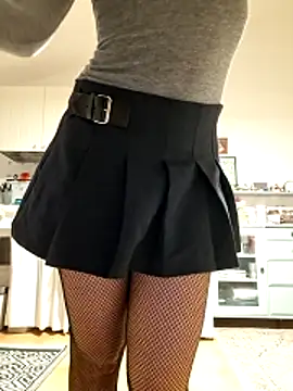 Snapshot of Silvia_Zeno chatting on February 1, 2026, 5:49 am Silvia Zeno online show from February 1, 2026, 5:49 am