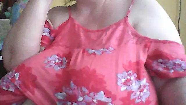 Snapshot of Nataliesbestjuggs chatting on May 9, 2026, 9:56 am Nataliesbestjuggs online show from May 9, 2026, 9:56 am