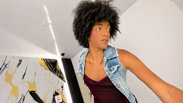 Snapshot of eileen_tanihara chatting on November 26, 2025, 10:59 am eileen tanihara online show from November 26, 2025, 10:59 am