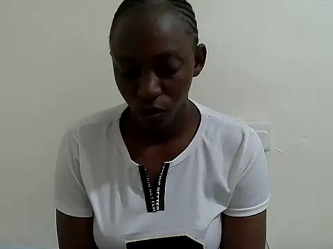 Snapshot of lizbela1 chatting on December 2, 2025, 5:20 am lizbela1 online show from December 2, 2025, 5:20 am