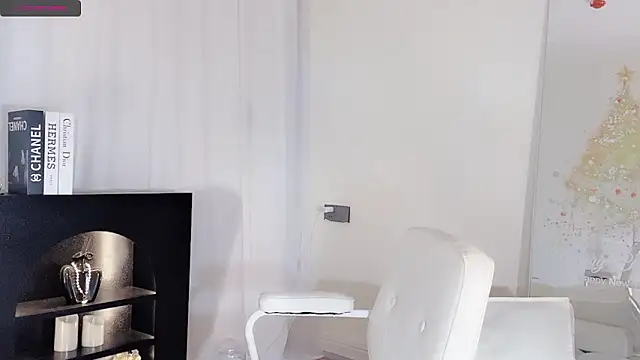 lvy-w online show from December 18, 2025, 12:20 pm