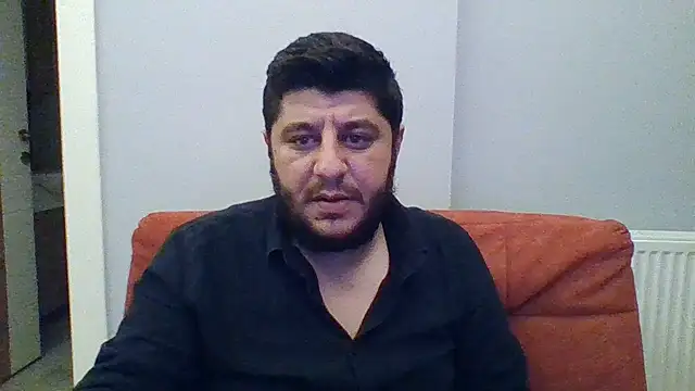erkekkkadam online show from June 19, 2026, 10:47 pm