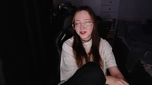 AmeliaKamishiro online show from November 29, 2025, 9:42 am