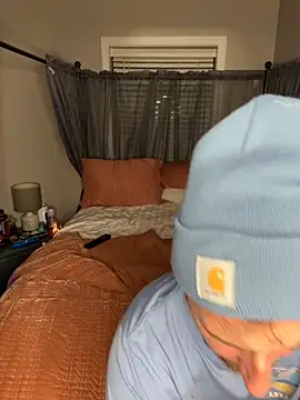 Snapshot of MnM4ever chatting on November 12, 2025, 5:44 am MnM4ever online show from November 12, 2025, 5:44 am