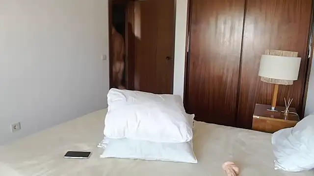 SexyandMarried1 online show from October 6, 2025, 8:48 am