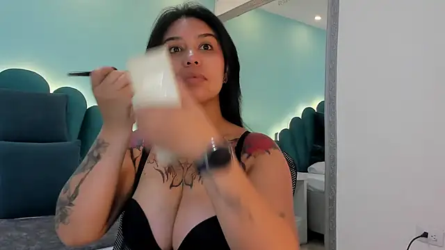 Snapshot of sharlott18 chatting on March 10, 2026, 3:16 pm sharlott18 online show from March 10, 2026, 3:16 pm