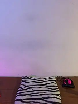 Felicia smok3 online show from December 18, 2025, 1:44 am