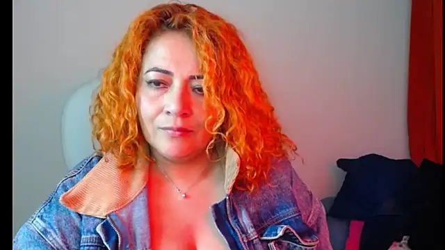 MariaJoseBarraza online show from October 18, 2025, 12:34 am