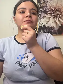 Snapshot of IsabellaAllen chatting on May 2, 2026, 9:31 pm IsabellaAllen online show from May 2, 2026, 9:31 pm