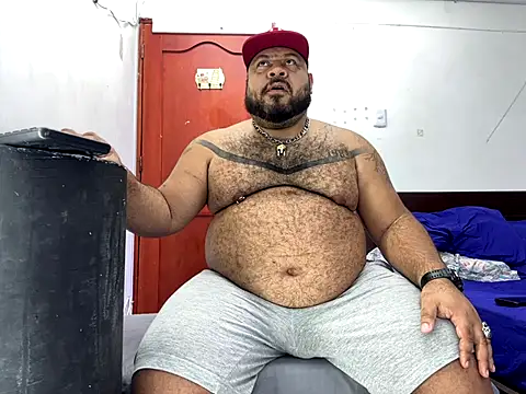 Snapshot of Latino_bigcock chatting on September 12, 2025, 11:48 pm Latino bigcock online show from September 12, 2025, 11:48 pm