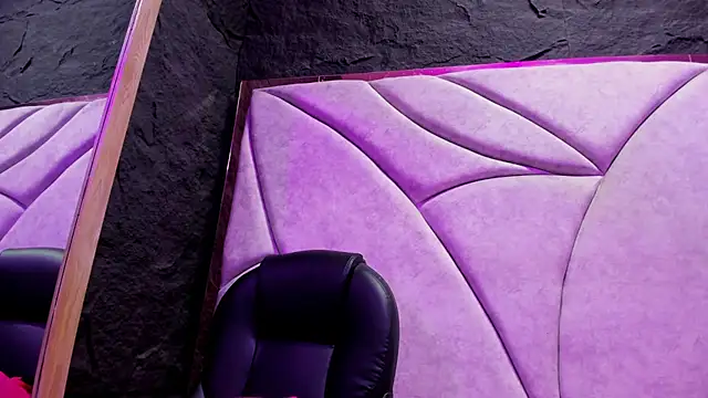 Snapshot of HornySlut69_ chatting on February 26, 2026, 5:57 pm HornySlut69 online show from February 26, 2026, 5:57 pm