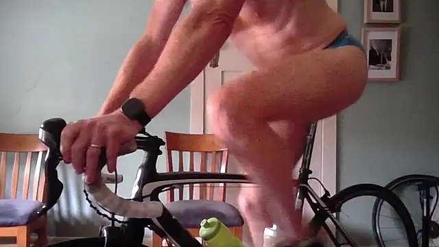 Snapshot of jiggy77777 chatting on December 23, 2024, 11:17 pm jiggy77777 online show from December 23, 2024, 11:17 pm